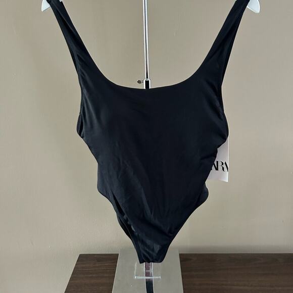 Zara Black one piece scoop neck line Regular Swimwear - Picture 3 of 8
